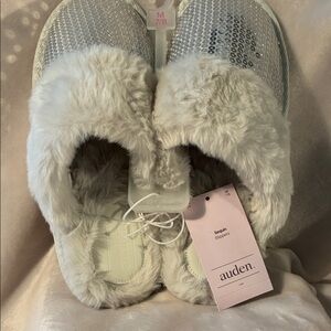 Auden Silver Sequin Plush Slippers. NWT  Size 7-8